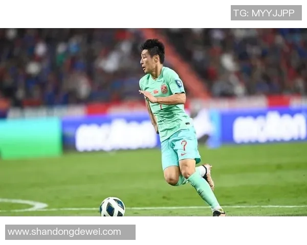 中国足球男星武磊:从中超锋线利器到西甲征战新篇章 中国足球男星武磊:从中超锋线利器到西甲征战新篇章