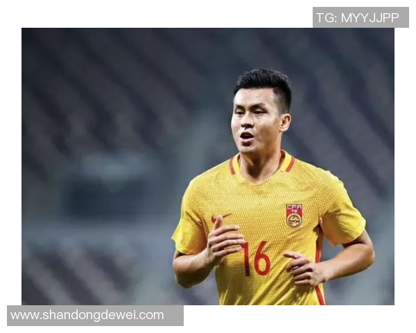 中国足球历史上涌现过哪些超级球星他们的成就与影响力如何